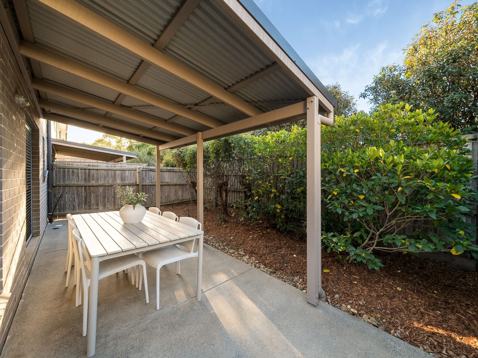 Completely Updated Townhouse with Low Body Corporate Fees!