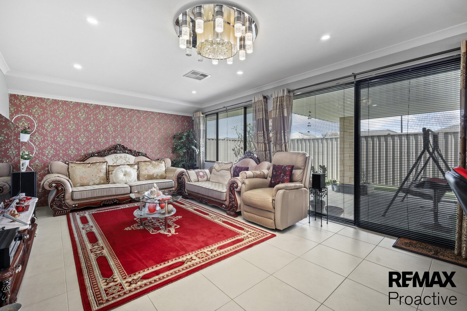 2 Garrido Way Dayton WA 6055