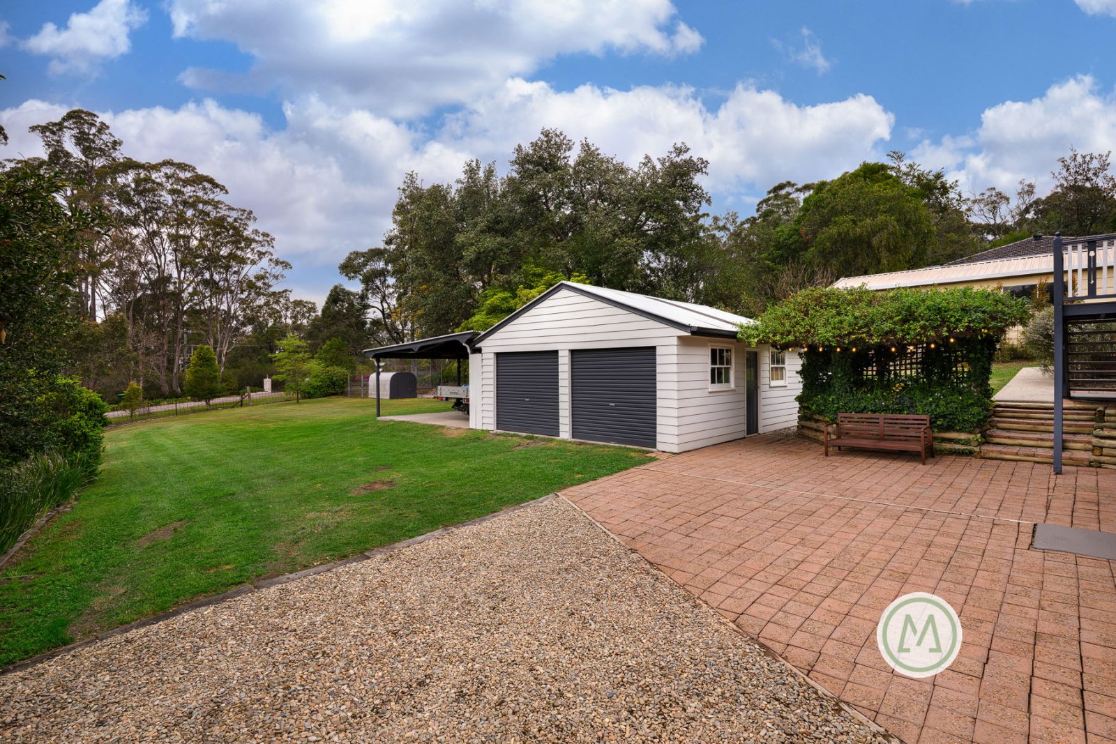 ULTIMATE TRANQUIL SETTING - APPROACHING AN ACRE IN SIZE!