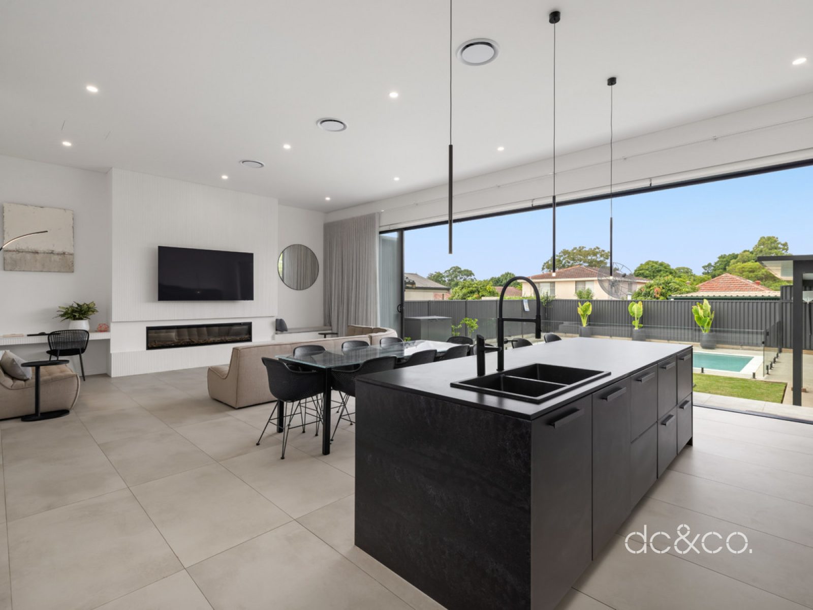 74 Correys Avenue