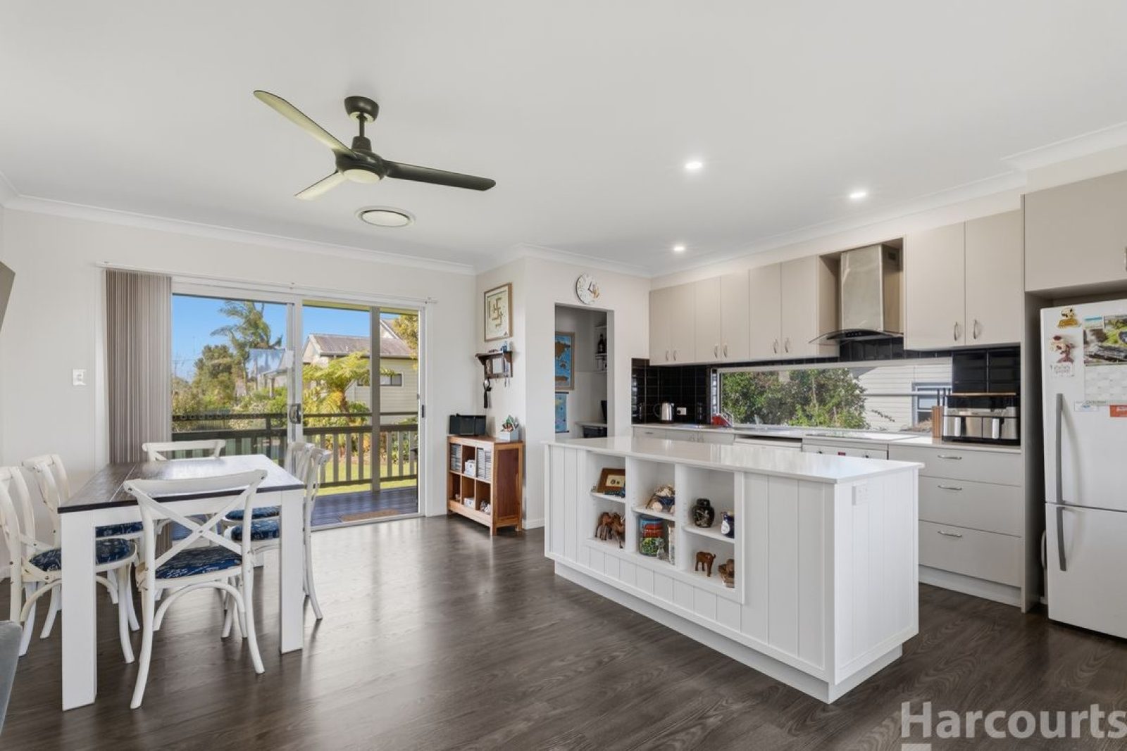 Modern Living, Peaceful Lifestyle