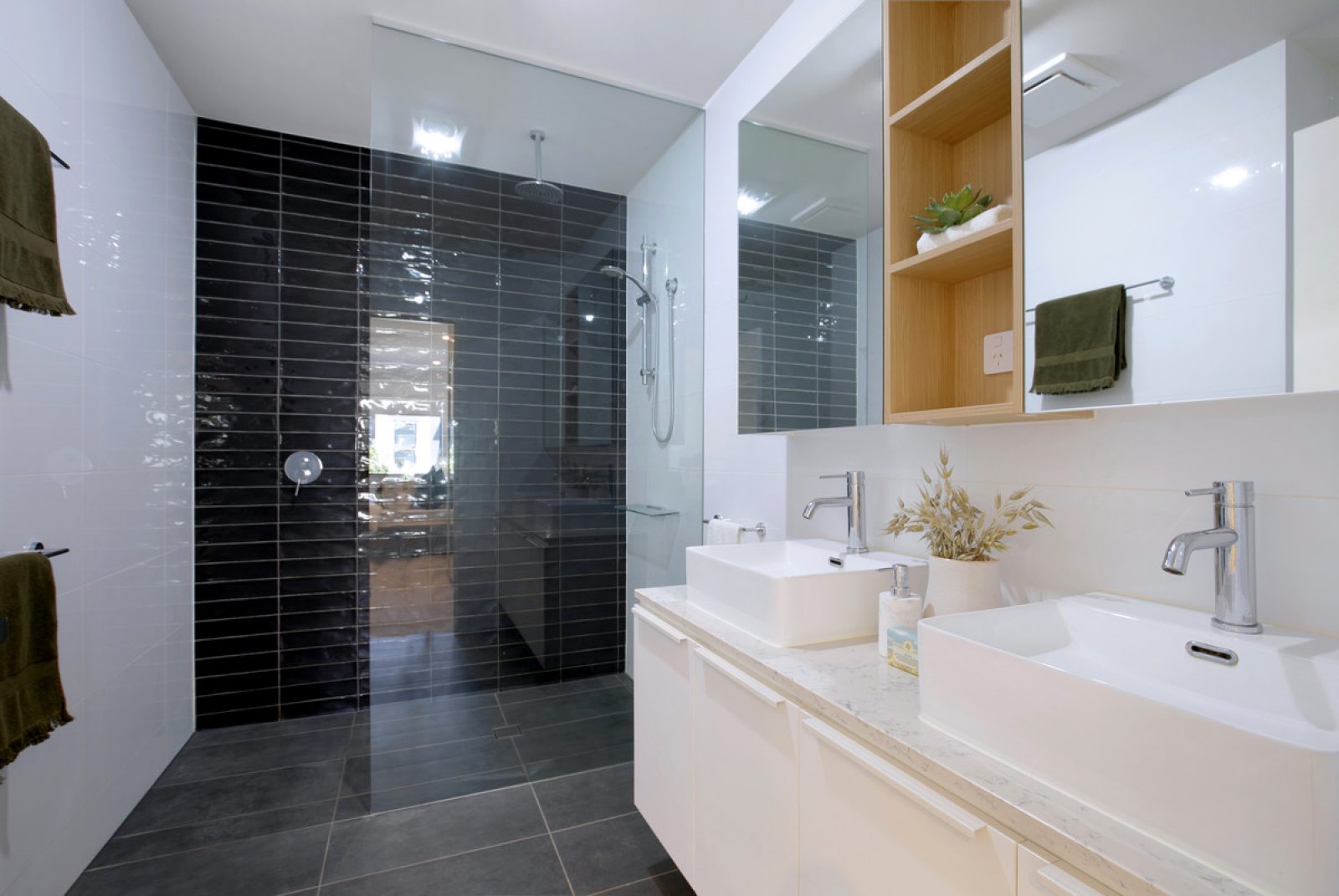 Modern Minnippi Gem with Resort-Style Living