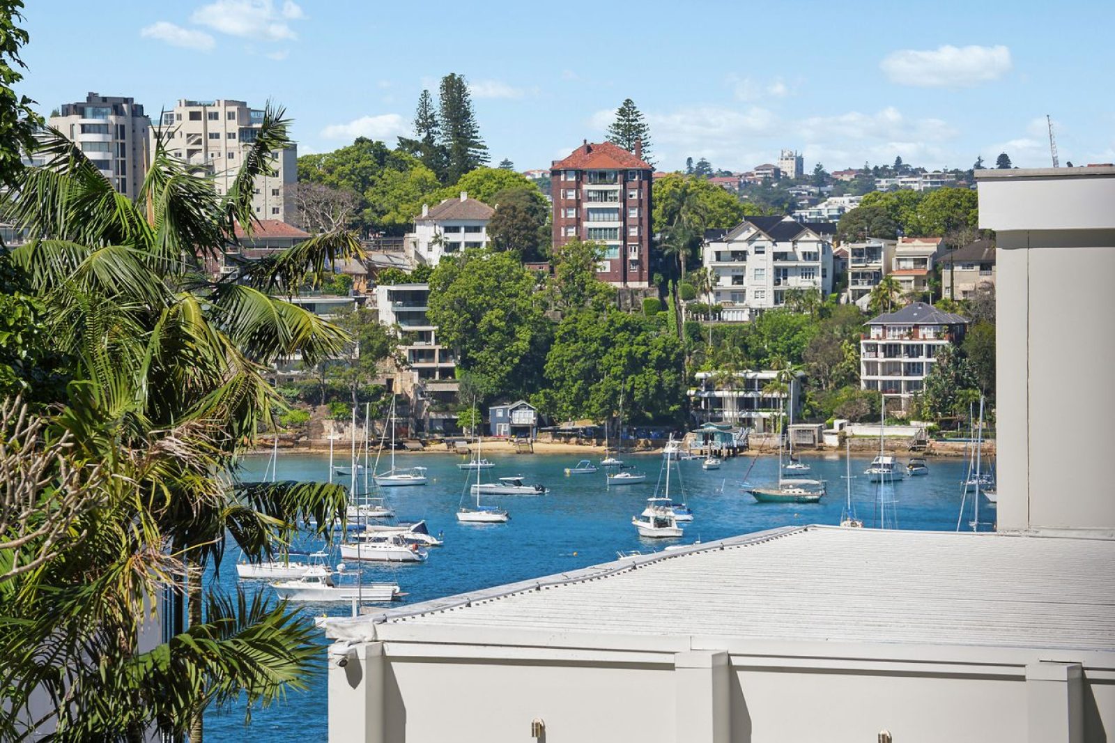 Secluded Lifestyle Retreat With Harbour Vista In Prestigious Address