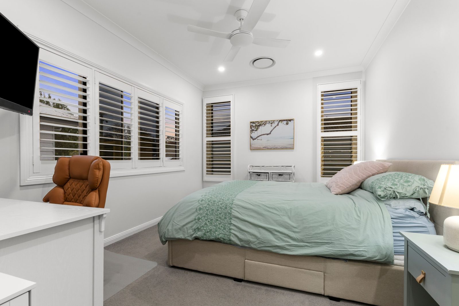 Contemporary Townhouse Living in the Heart of Everton Park