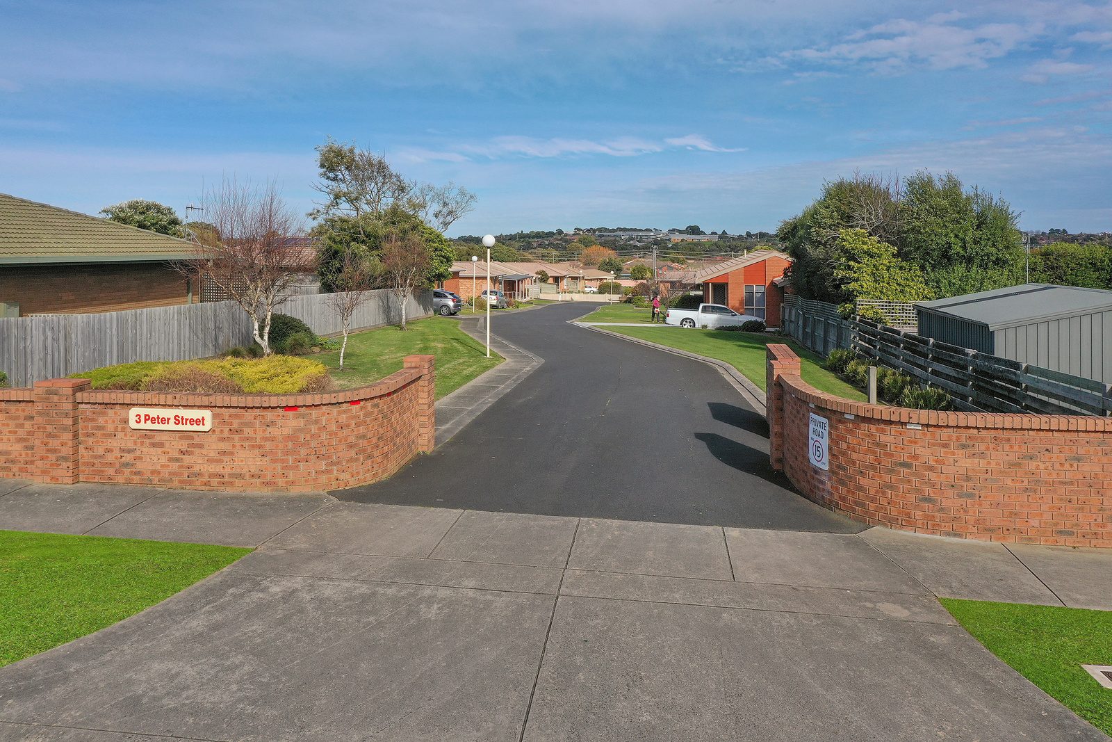 9 / 3 Peter Street