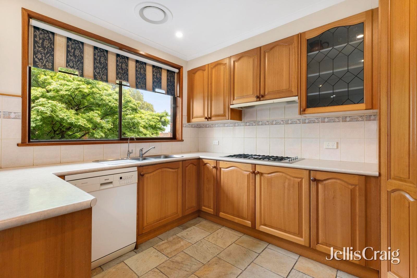 20 Earlwood Drive, Wheelers Hill