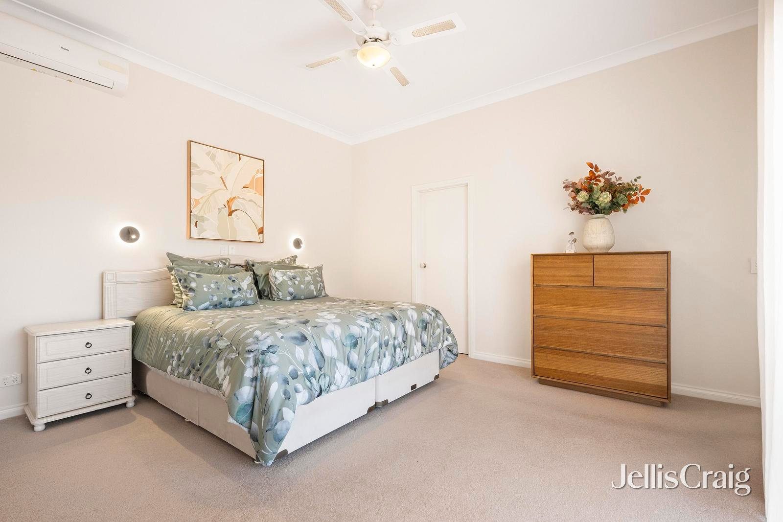 10 Kate Charlesworth Place, Croydon Hills