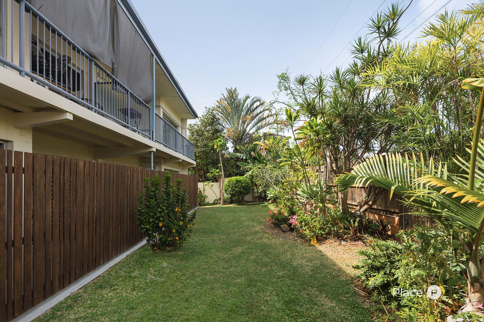 Beautifully Renovated Ground-Floor Home in the Heart of Wynnum