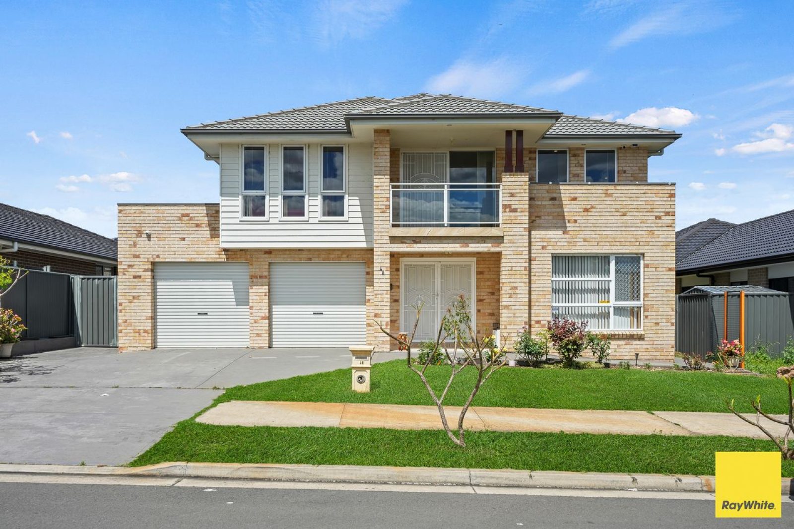 Contemporary Family Living in a Prime Gregory Hills Location