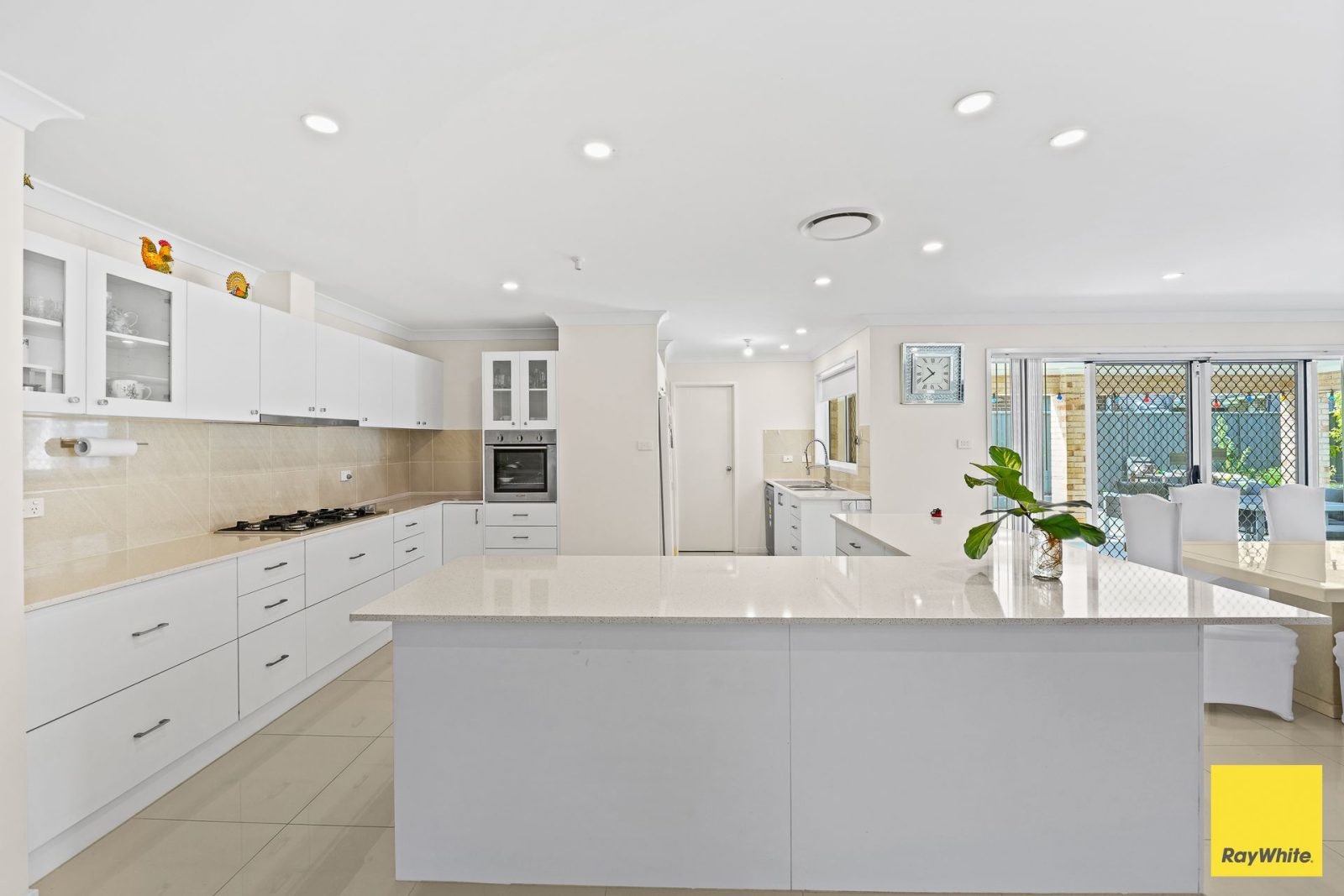 Contemporary Family Living in a Prime Gregory Hills Location
