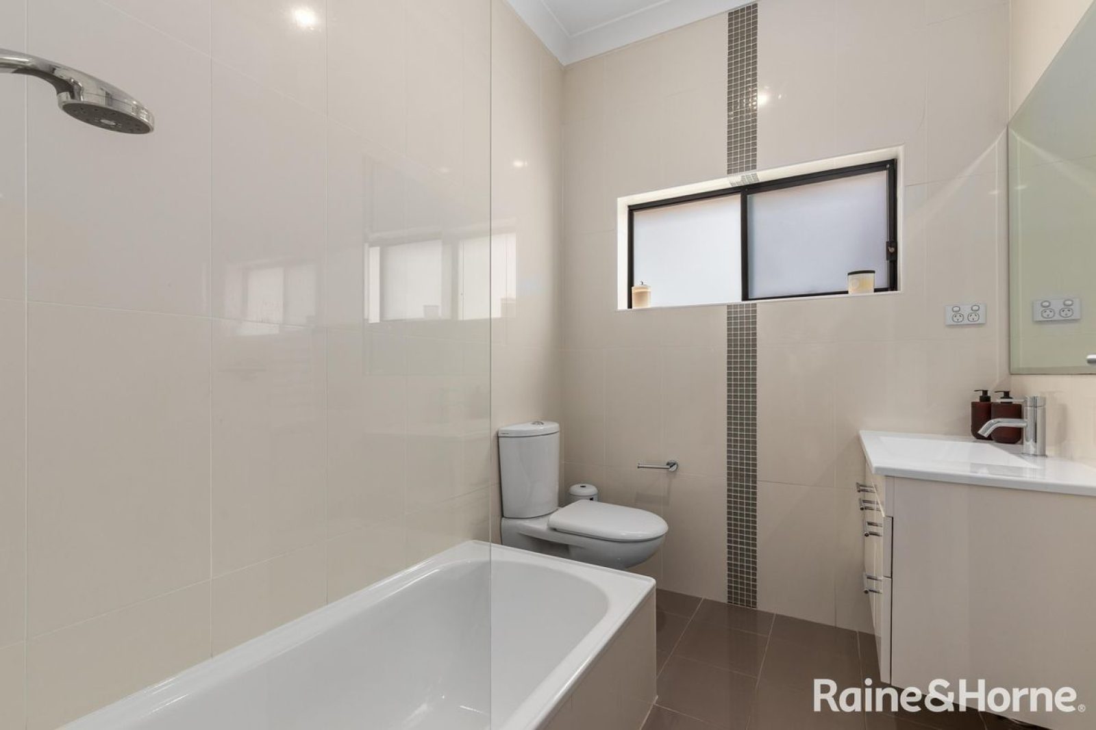8 Ashby Street, Kingsgrove NSW