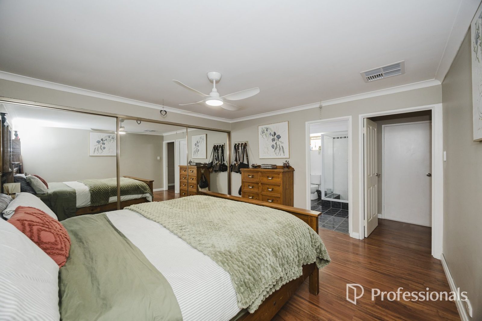 19 Burham Court Marangaroo WA