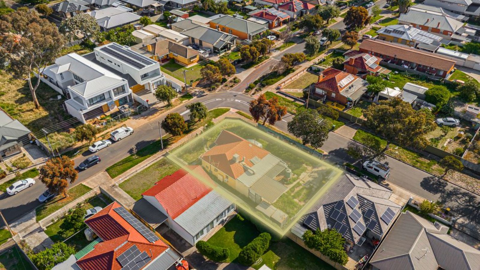 Rare 683mÂ² - Corner Site - Investment & Development Opportunity