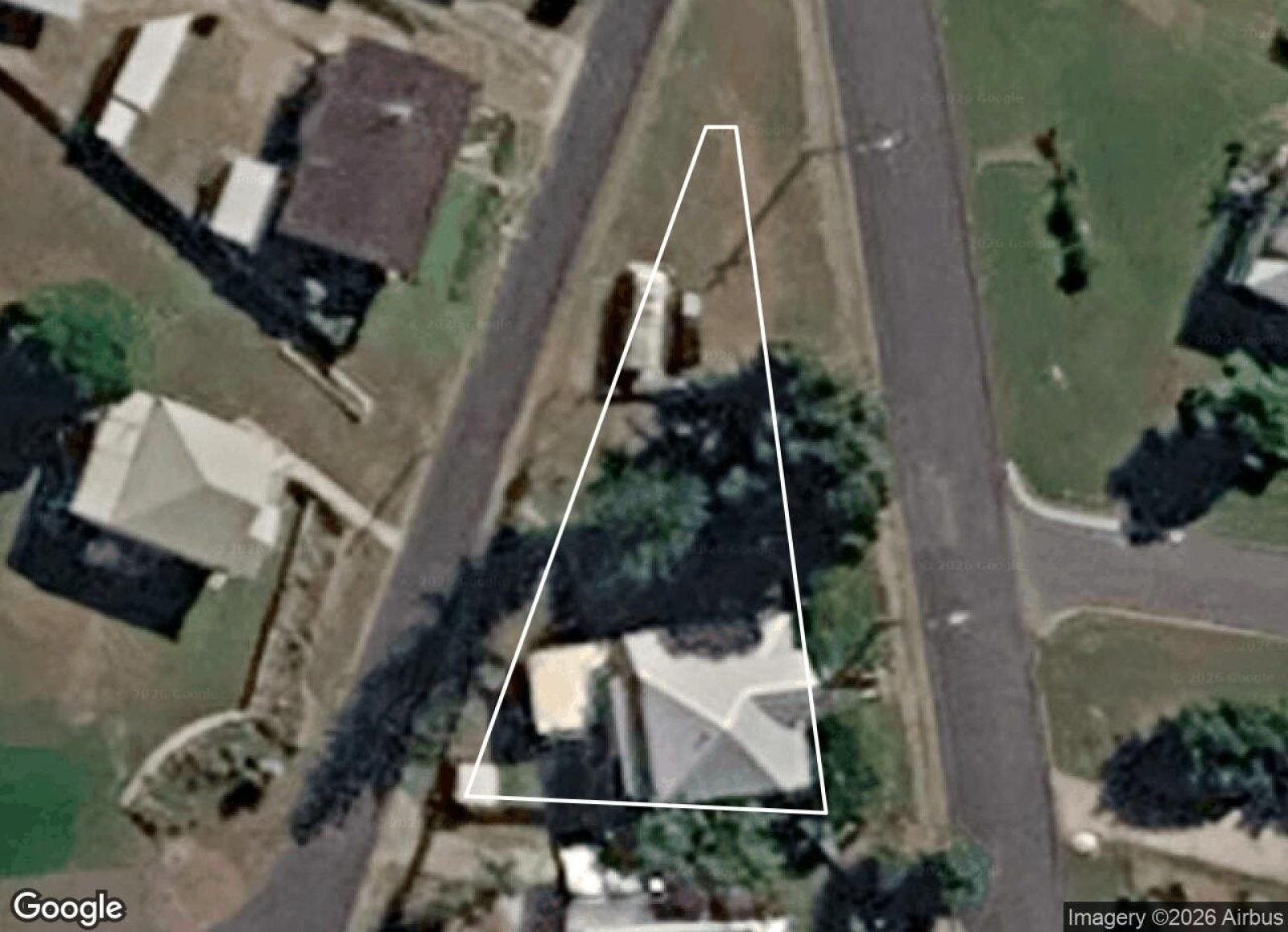 Charming Queenslander on fully fenced block