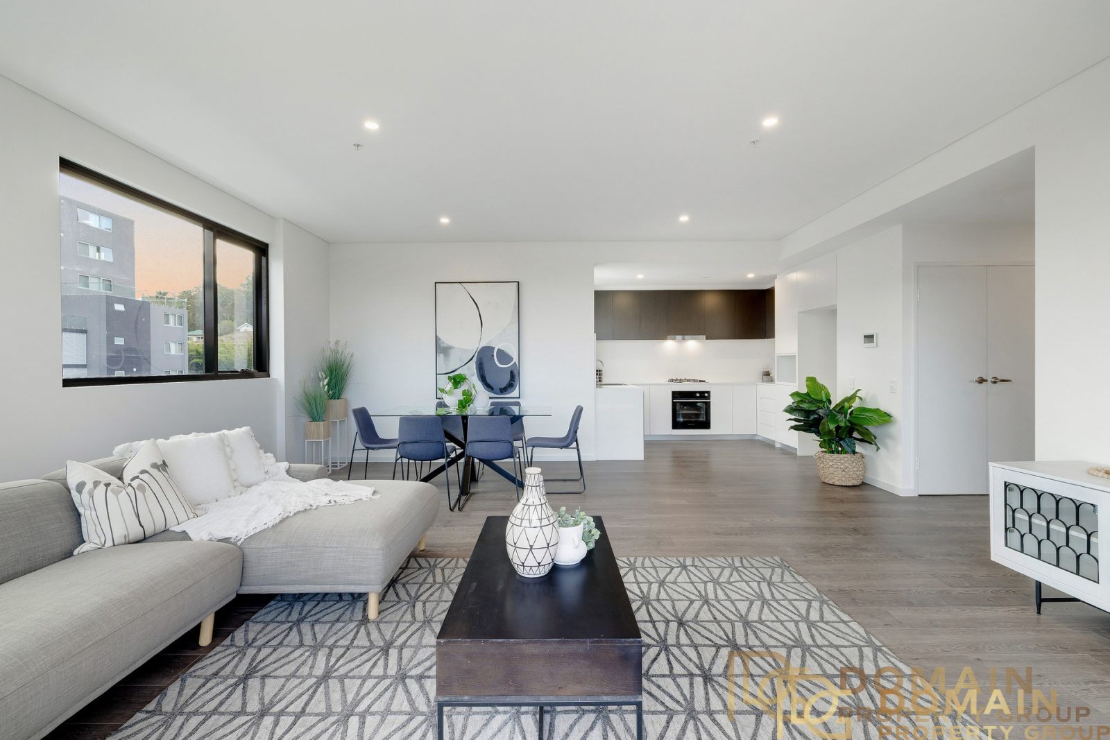 702/8-10 Moore Street, West Gosford NSW 2250
