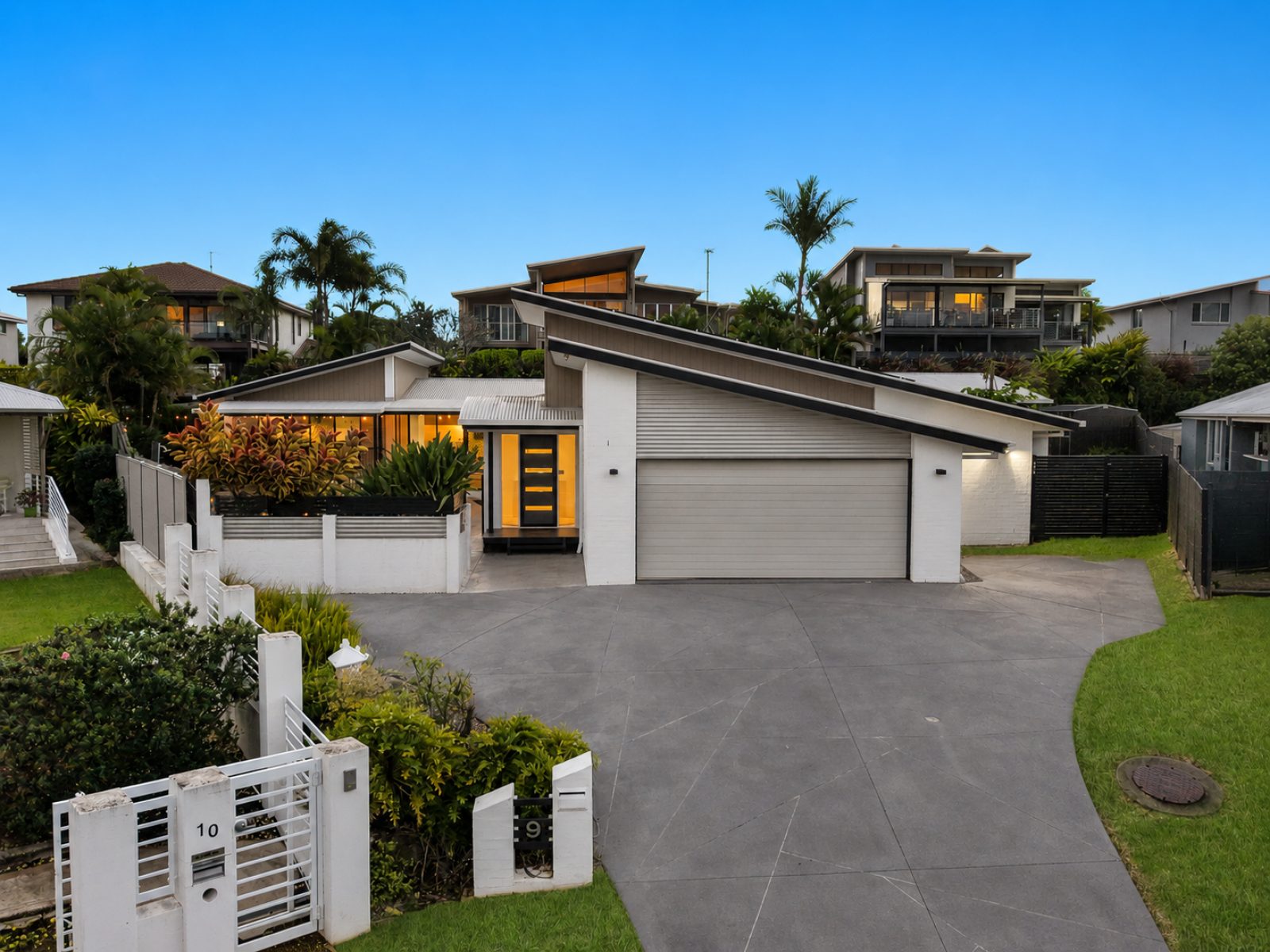 9 Garrett Place