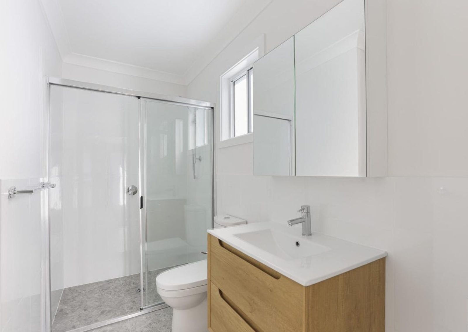 20 & 20a Restlea Avenue, Charmhaven