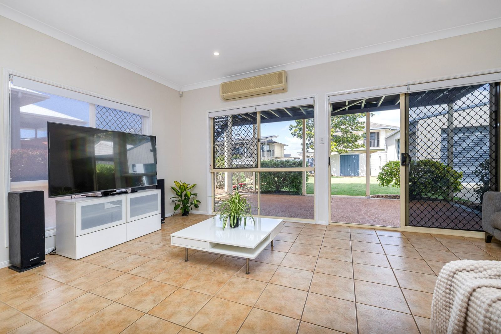 8 WILOHURST DRIVE