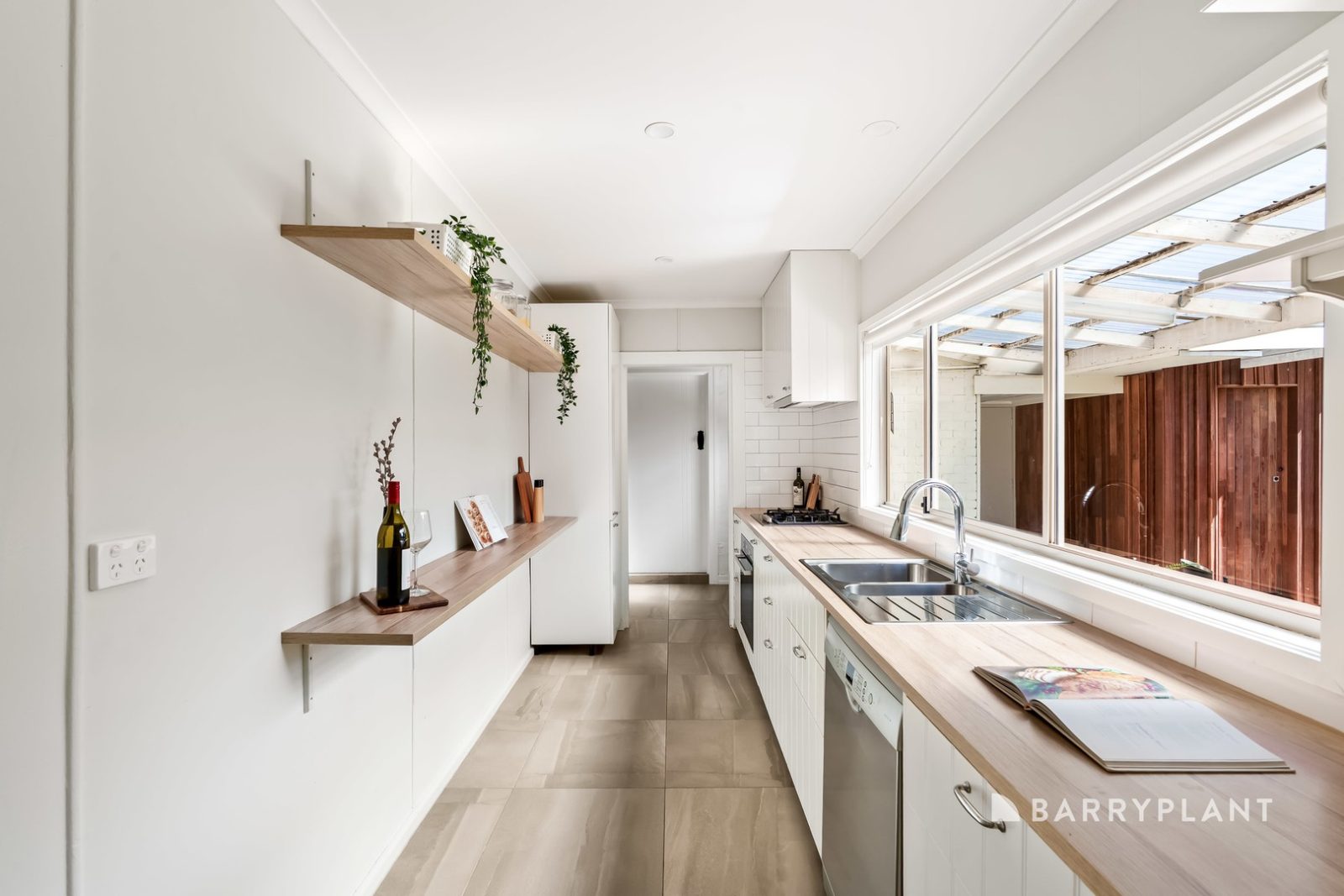 14 Gillingham Street, 