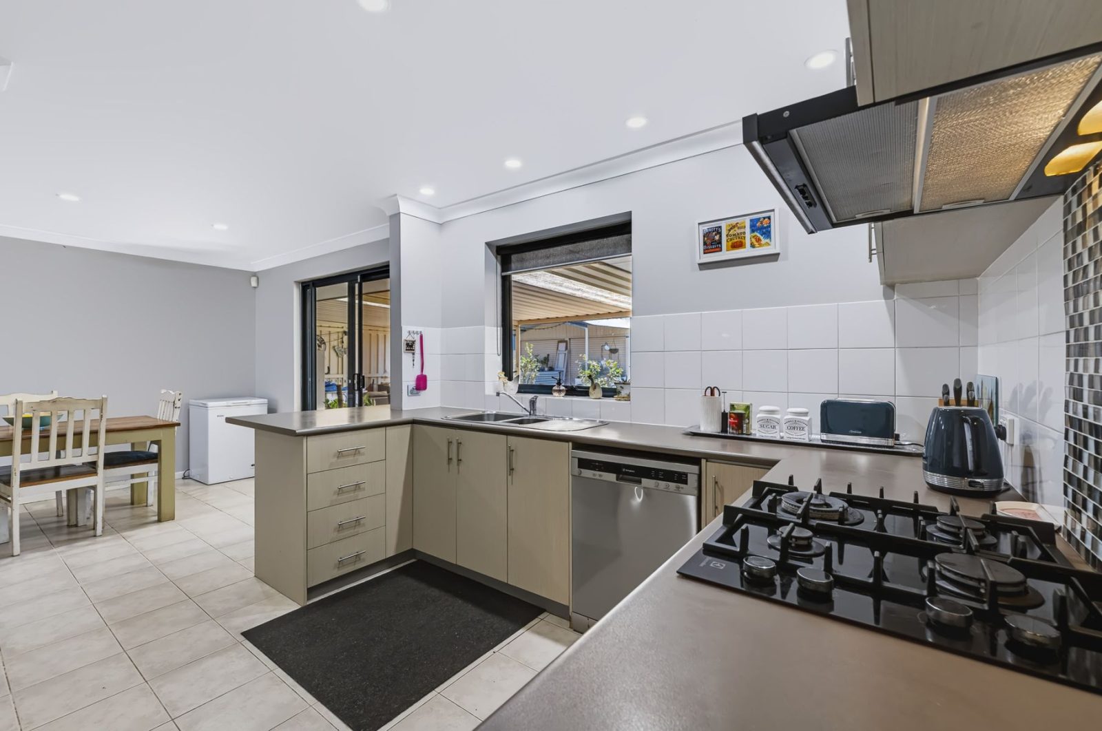4 Trythall Place, Hannans WA 6430