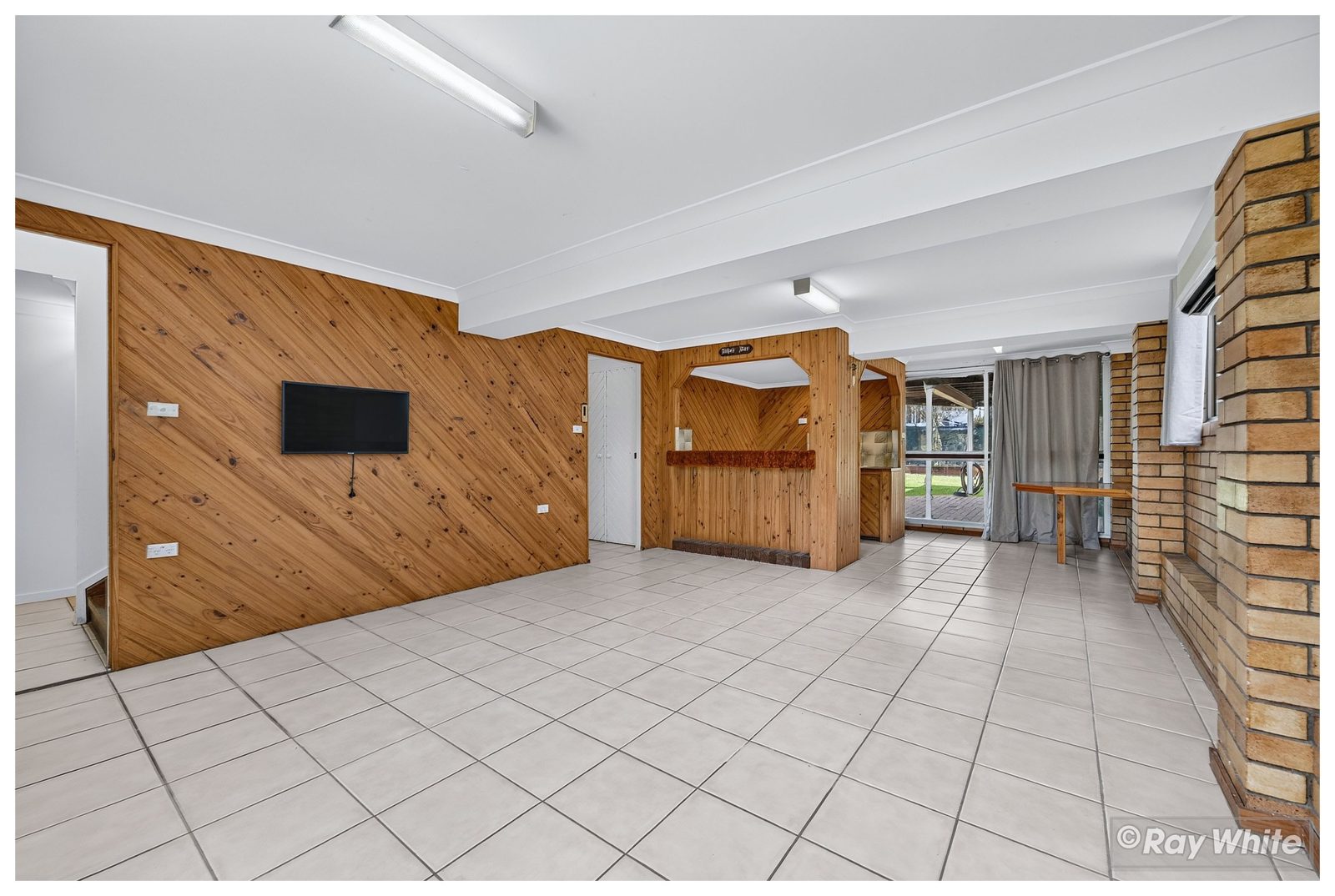 Room for Everyone and Everything in This Frenchville Family Home
