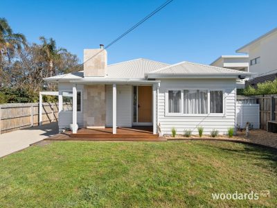 11 Mark Street, ROSEBUD VIC 3939