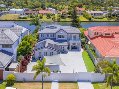 59 Cabana Boulevard, BENOWA QLD 4217