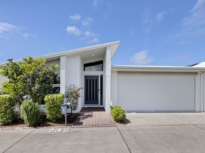232//96 Village Way, LITTLE MOUNTAIN QLD 4551