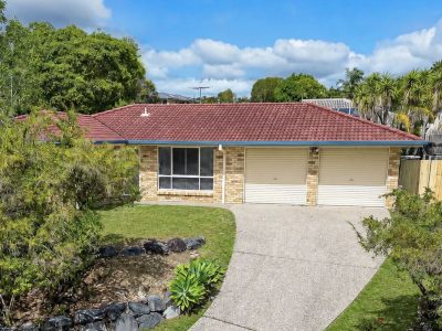 104 Overland Drive, EDENS LANDING QLD 4207