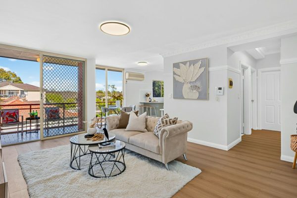 4/25 Parkside Lane, WESTMEAD NSW 2145