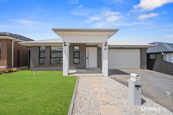 9 Crispe Street, TAHMOOR NSW 2573