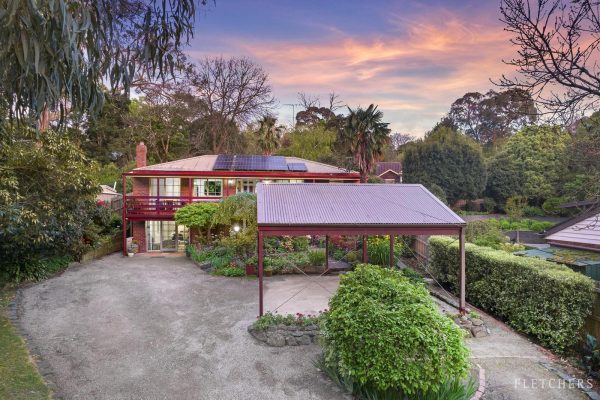 12 Hillside Grove, UPWEY VIC 3158