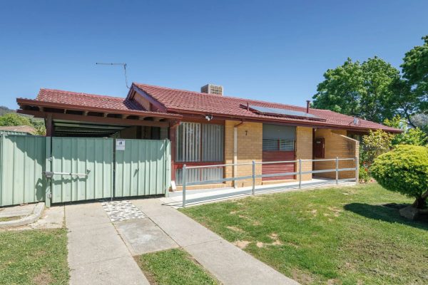 7 Pooley Court, WEST WODONGA VIC 3690