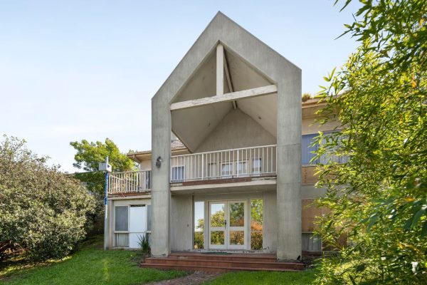 33 Pascoe Avenue, STRATHMORE VIC 3041