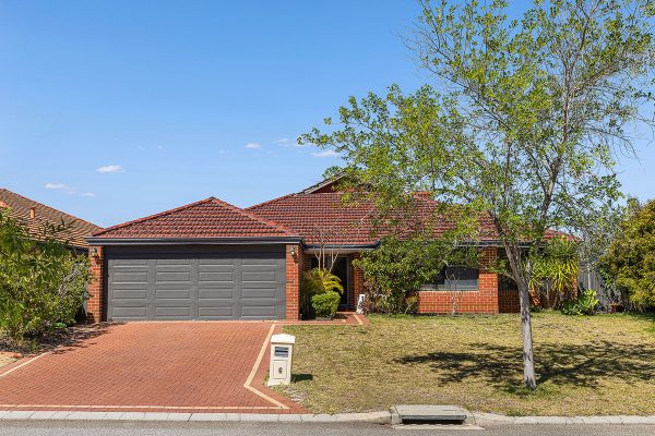 6 Waite Ridge, AVELEY WA 6069