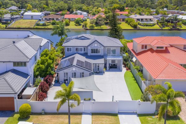 59 Cabana Boulevard, BENOWA QLD 4217