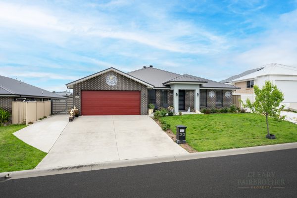 20 Basalt Way, KELSO NSW 2795