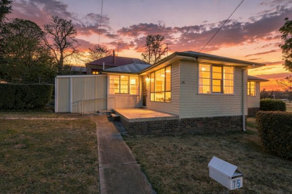 75 Dangar Street, ARMIDALE NSW 2350
