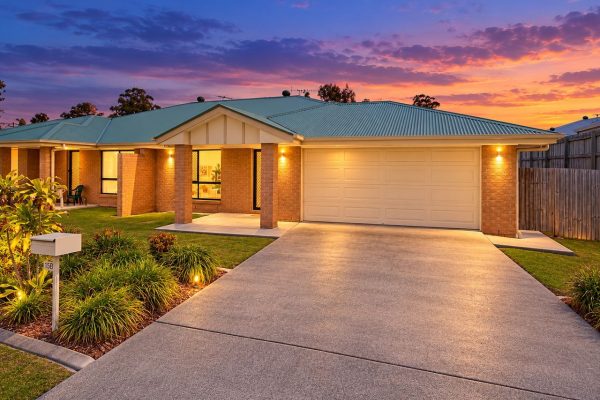 15B Starling Street, LOGANLEA QLD 4131