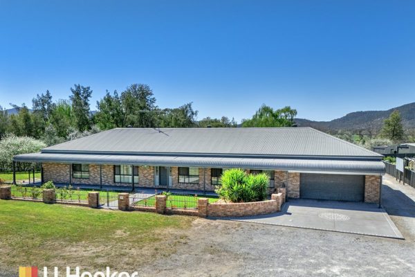 3a Denman Avenue, KOOTINGAL NSW 2352