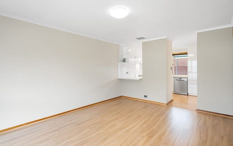 Easy Living in a Convenient Coastal Setting