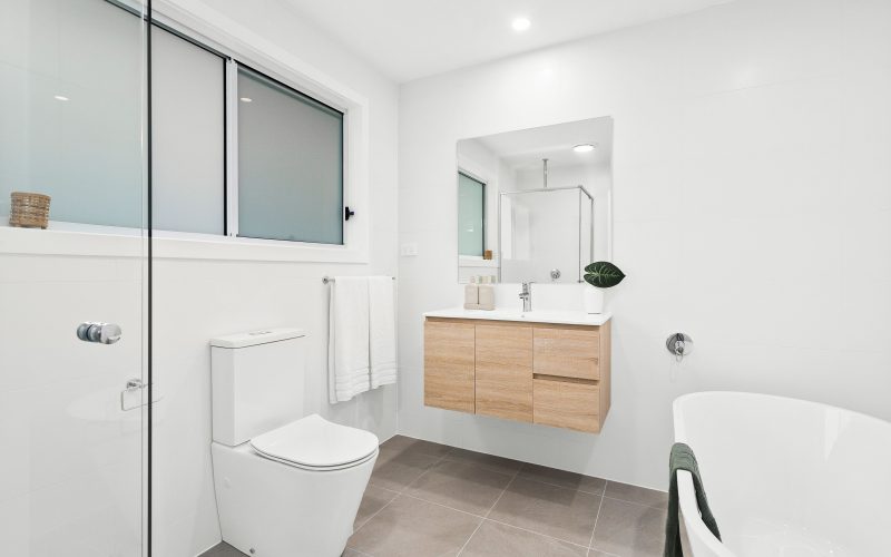 Stylish Boutique Living in the Heart of Oak Flats