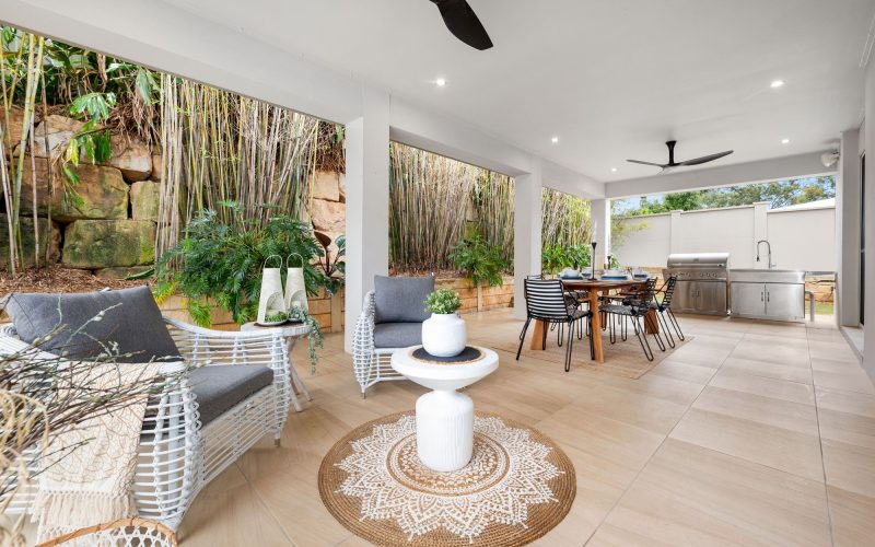 Bespoke Family Luxury in a Private Carindale Setting