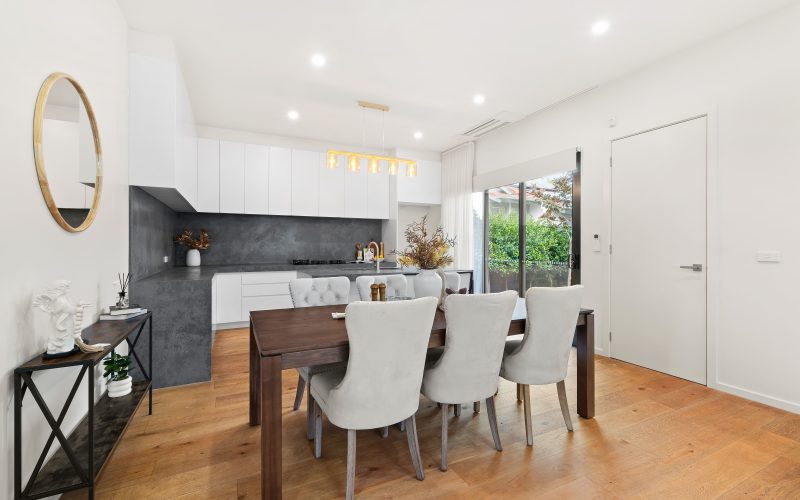 Elegant Malvern Living at 5 Lysterville Ave
