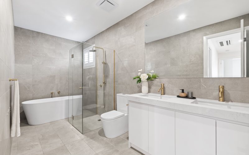 Elegant Malvern Living at 5 Lysterville Ave