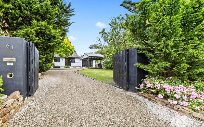 54 Granya Grove, MOUNT ELIZA