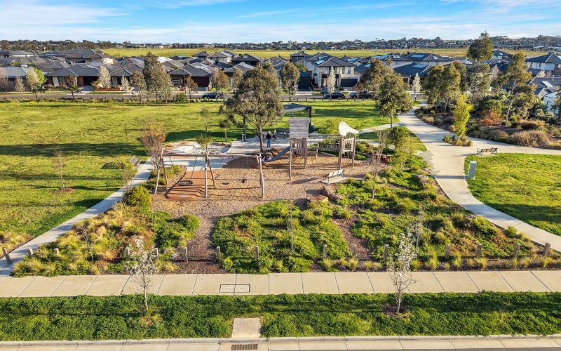 17 Alliance Grove, Rockbank
