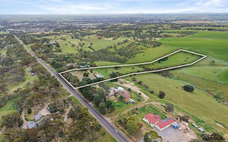 Private 10-Acre Lifestyle Retreat with Panoramic Views