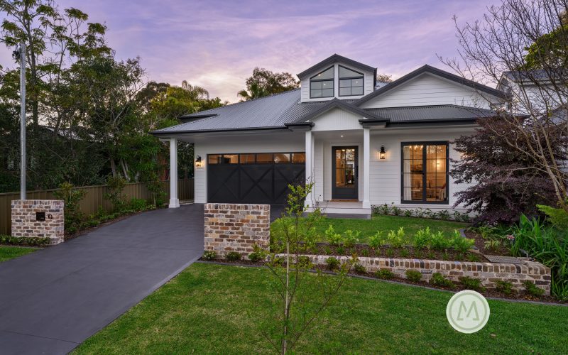 RELAXED & LUXURIOUS FAMILY LIVING WITHIN THIS SOPHISTICATED RESIDENCE!