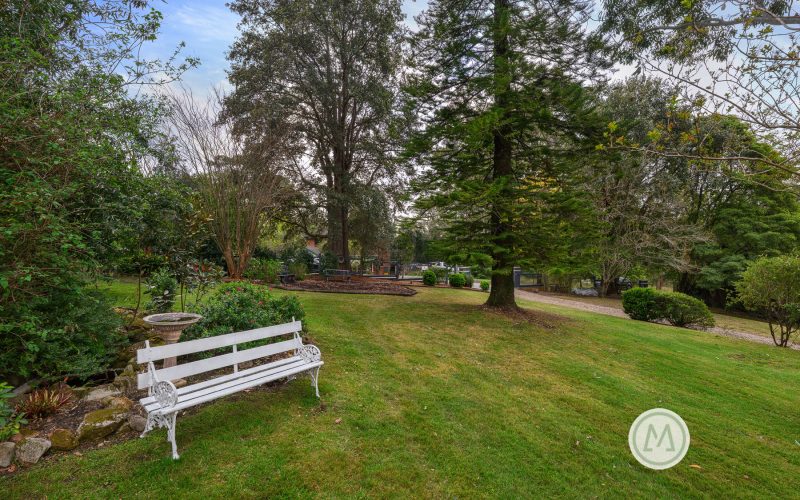 ULTIMATE TRANQUIL SETTING - APPROACHING AN ACRE IN SIZE!